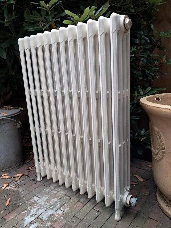 IDEAL 4 koloms radiator gietijzer, Doe-het-zelf en Verbouw, Verwarming en Radiatoren, Radiator, 80 cm of meer, 60 tot 150 cm, Ophalen