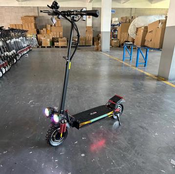 Nieuwe V-X4 elektrische step / Dual motor 2x 800w/tot 55km/u beschikbaar voor biedingen