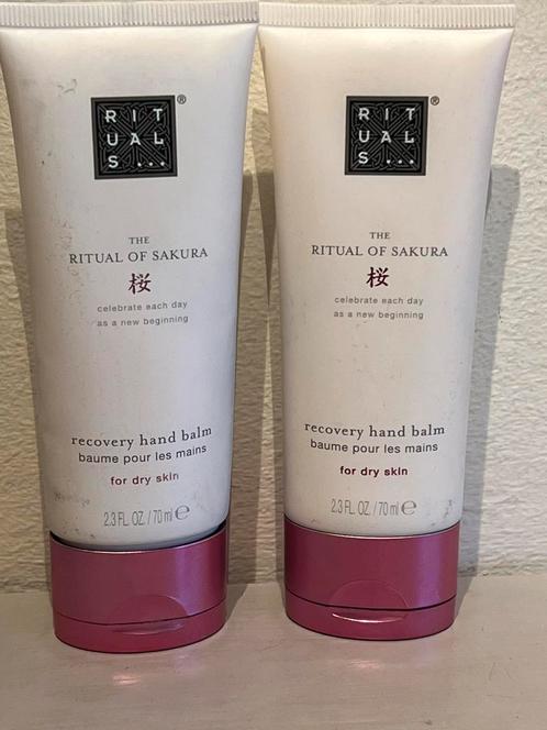 2 x Rituals - The Ritual of Sakura Recovery Hand Balm 70 ml, Sieraden, Tassen en Uiterlijk, Uiterlijk | Lichaamsverzorging, Zo goed als nieuw