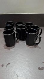 Octime 8 Zwarte bekers, 8 diepe en 10 platte borden, 4 soepk, Gebruikt, Keramiek, Ophalen of Verzenden, Effen