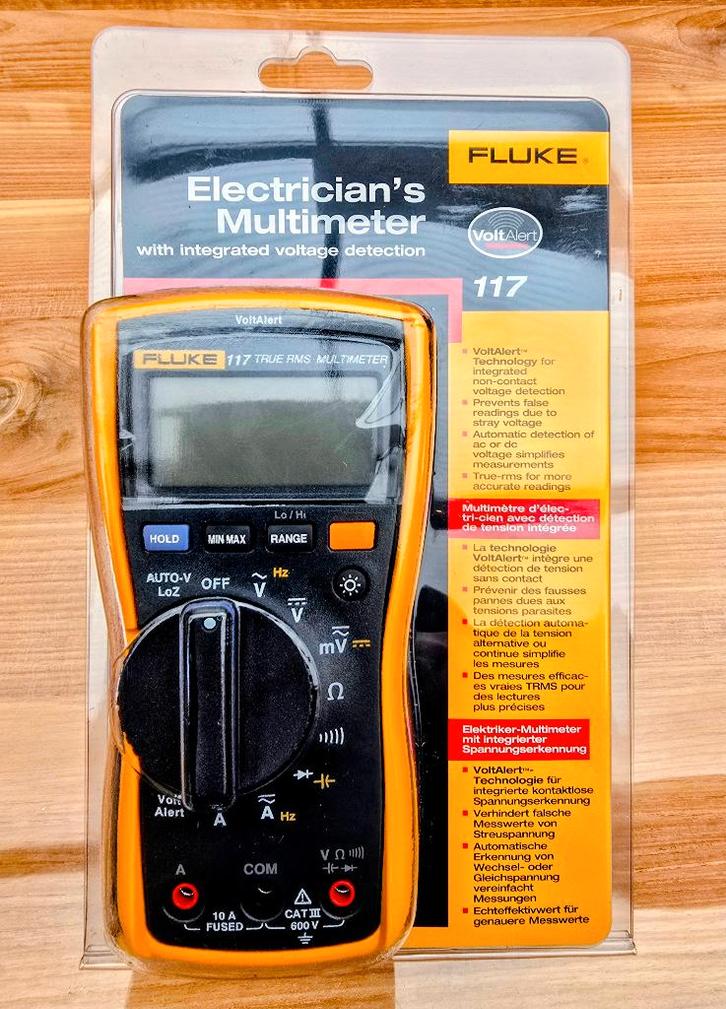 Multimeter Fluke 117 Compacte True-RMS-meter, Doe-het-zelf en Verbouw, Meetapparatuur, Nieuw, Multimeter, Ophalen