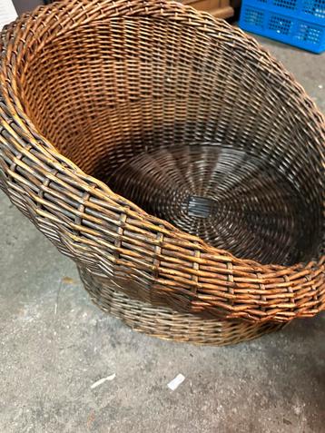 Rieten Hondenmand - 75x75x50cm beschikbaar voor biedingen