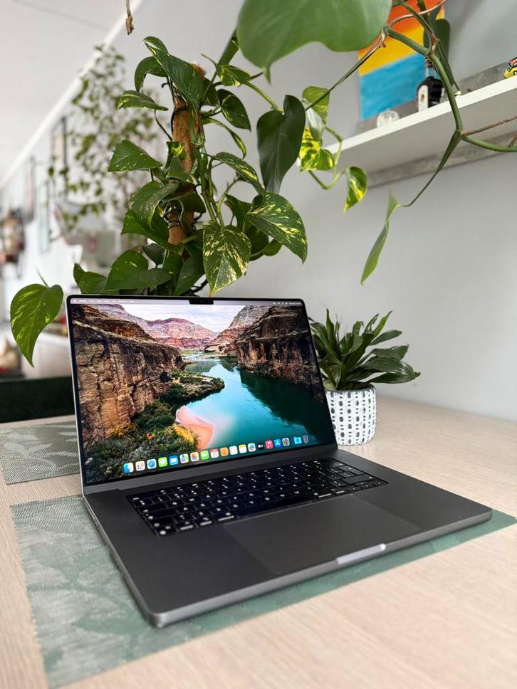 Macbook Pro M1 2021 M1 Pro, 16 - inch, Computers en Software, Apple Macbooks, Zo goed als nieuw, MacBook Pro, 16 inch, 3 tot 4 Ghz