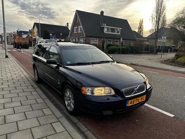 Volvo V70 2.4 170PK 2004 Blauw, Auto's, Volvo, Particulier, V70, ABS, Airbags, Airconditioning, Alarm, Bluetooth, Boordcomputer