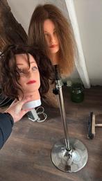 2 oefenkoppen / kappershoofden met standaard – gebruikt, Ophalen, Gebruikt, Pruik of Haarverlenging