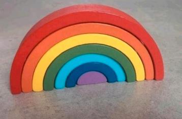 Nieuwe houten regenboog speelset  beschikbaar voor biedingen