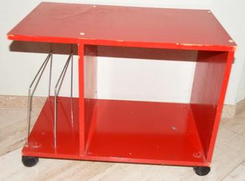 Vintage bijzettafel + tijdschriftenrek krantenbak lectuurbak beschikbaar voor biedingen