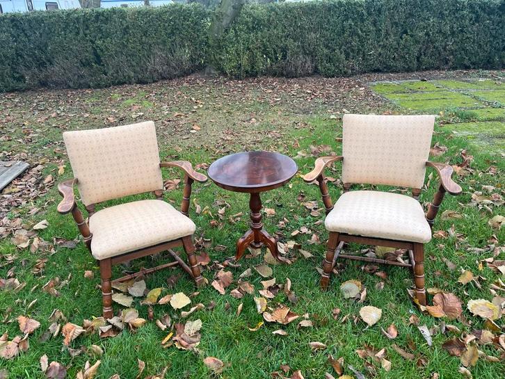 Vintage meubelsetje: tafel en stoelen, Antiek en Kunst, Antiek | Meubels | Tafels, Ophalen of Verzenden