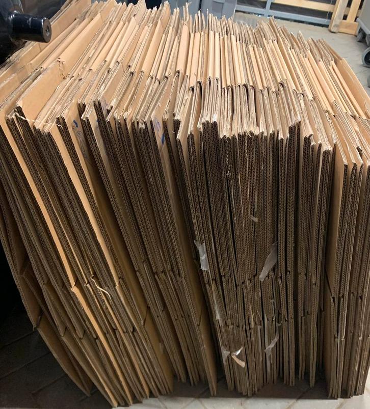 Zeer stevige verhuisdozen, Doe-het-zelf en Verbouw, Kratten en Dozen, Zo goed als nieuw, Doos, 35 tot 50 cm, Minder dan 40 cm