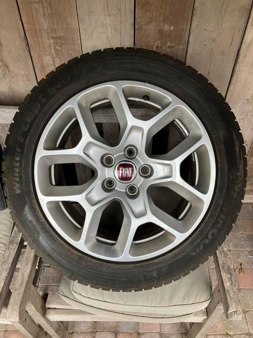 Wie wil deze Winterbanden Fiat 500X niet?, Auto-onderdelen, Banden en Velgen, Banden en Velgen, Winterbanden, 17 inch, 215 mm