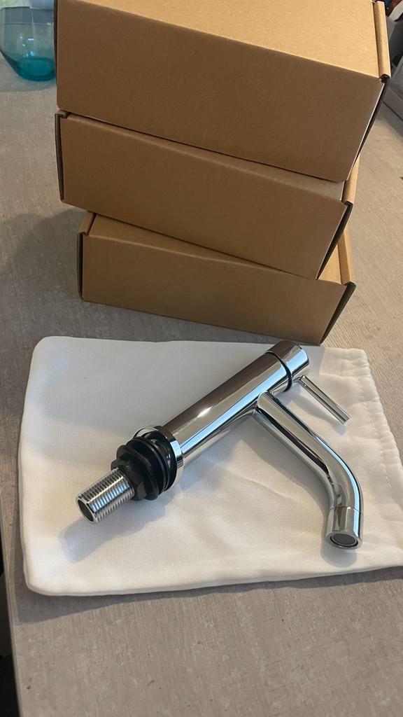 Gloednieuwe fonteinkraan (of kranen), Doe-het-zelf en Verbouw, Sanitair, Nieuw, Kraan, Ophalen of Verzenden