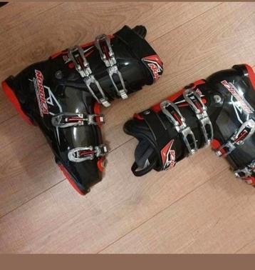 Nordica Speedmachine 110 Rood/zwart
MAAT 27,5 ( 42,5/43) beschikbaar voor biedingen