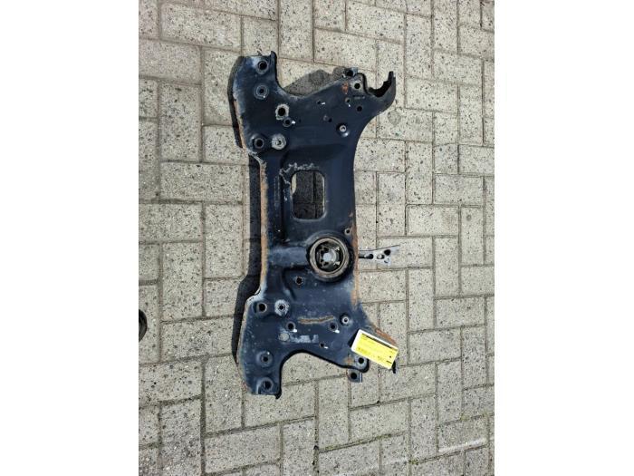 Subframe van een Volkswagen Caddy, Auto-onderdelen, Ophanging en Onderstel, Volkswagen, Gebruikt, 3 maanden garantie, Verzenden