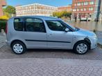 Skoda Roomster 1.6 16V 77KW Scout AUT 2008 Grijs, Auto's, 4 cilinders, Roomster, Elektrische buitenspiegels, Origineel Nederlands