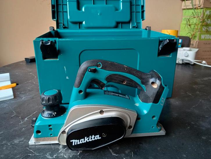 Makita DKP180 Schaafmachine - Zeer Goede Staat, Doe-het-zelf en Verbouw, Schaafmachines, Zo goed als nieuw, Ophalen of Verzenden