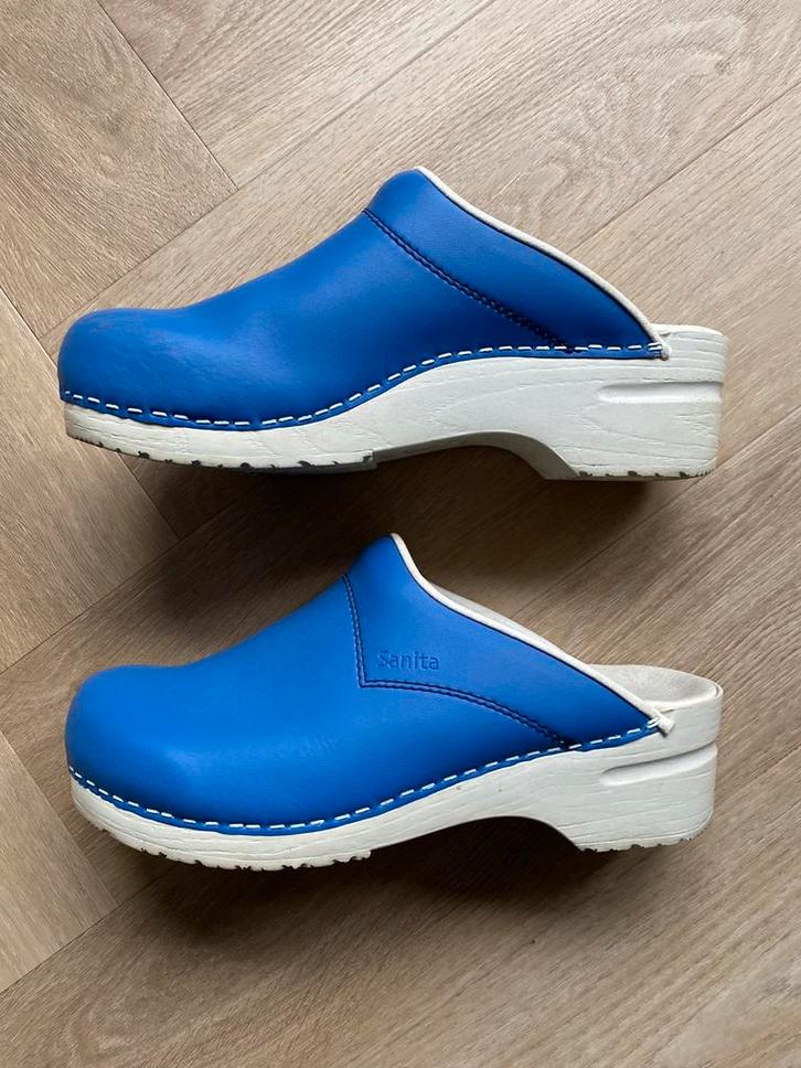 Sanita blauwe klompen maat 40, Kleding | Dames, Schoenen, Zo goed als nieuw, Werkschoenen, Blauw, Ophalen of Verzenden
