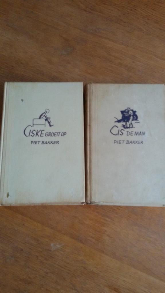 Ciske de Rat - Piet Bakker (2 Boeken), Boeken, Literatuur, Gelezen, Nederland, Ophalen of Verzenden