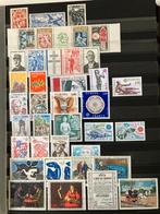 Postzegels Frankrijk 60er, 70er en 80er jaren, postfris, Ophalen of Verzenden, Postfris