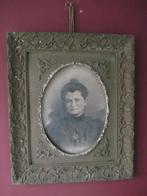 Lijsten (2x) met Portret Foto Antiek Brocante 19e eeuw, Ophalen