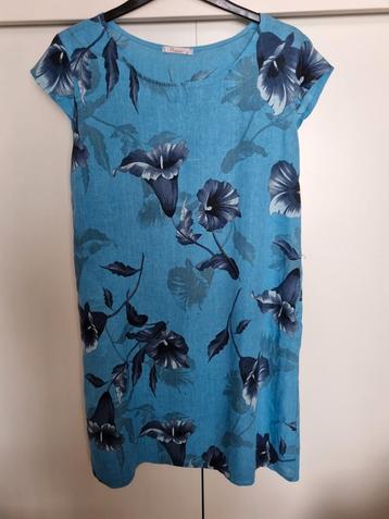 Linnen zomerjurk, blauw met bloemmotief, maat XXL  beschikbaar voor biedingen