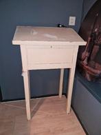 Oude houten lessenaar. Brocante kast. Tafel, Antiek en Kunst, Ophalen