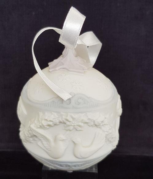 Lladro kerstbal 2000, ong. 9 cm, Diversen, Kerst, Zo goed als nieuw, Ophalen of Verzenden