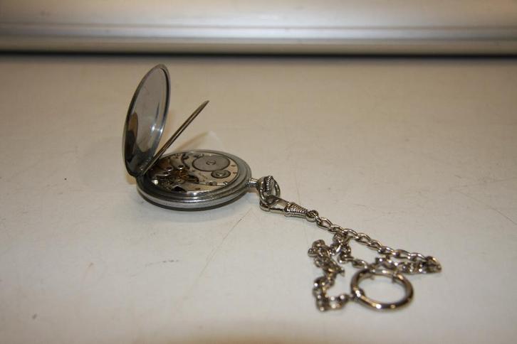 oude zakhorloge heren en dame in 1 koop (265), Sieraden, Tassen en Uiterlijk, Horloges | Antiek, Zakhorloge, Overige merken, Staal