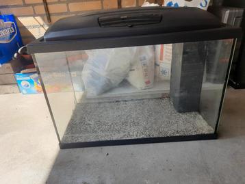  2 aquariums beschikbaar voor biedingen