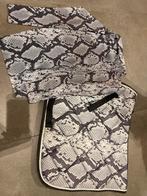 Super leuke slangen set, Dieren en Toebehoren, Paarden en Pony's | Dekens en Dekjes, Ophalen of Verzenden, Zo goed als nieuw