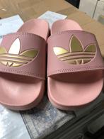 Adidas adelete, Ophalen of Verzenden, Zo goed als nieuw, Sneakers of Gympen