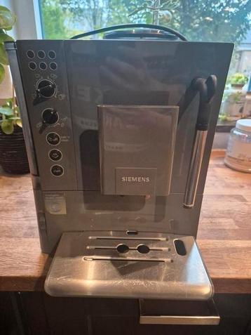 Siemens EQ5 met defecte maalmolen beschikbaar voor biedingen