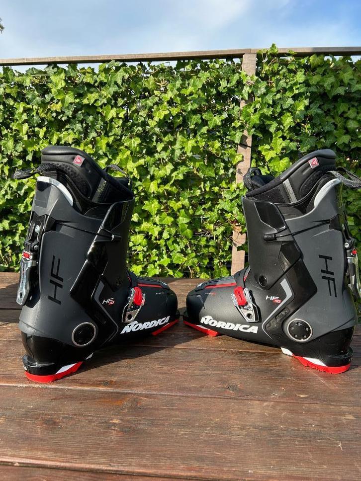 TE KOOP,  ski set carve , 1x gebruikt inc schoenen., Sport en Fitness, Skiën en Langlaufen, Nieuw, Ski's, Skiën, Atomic, Carve