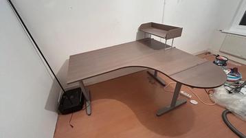 In hoogte verstelbaar bureau - IKEA Galant - afbeelding 2