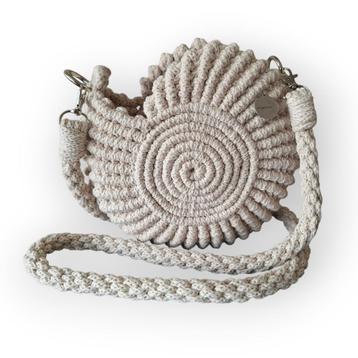 Hele mooie macramé schelp tas, nieuw beschikbaar voor biedingen