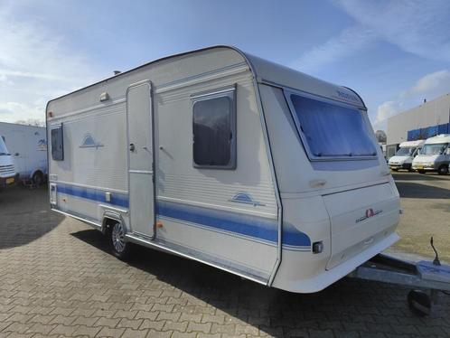 Adria Unica 502 fransbed. vt en luifel. Last-minute korting!, Caravans en Kamperen, Caravans, Bedrijf, tot en met 4, 750 - 1000 kg