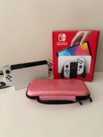 Nintendo Switch OLED met spellen, stuur, etui + beschermlaag, Spelcomputers en Games, Ophalen of Verzenden, Zo goed als nieuw