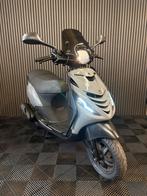 PIAGGIO ZIP 4T 2V 2016 BROM NARDO GREY FULL OPTION, Fietsen en Brommers, Scooters | Piaggio, Ophalen, Maximaal 45 km/u, Zip, Zo goed als nieuw
