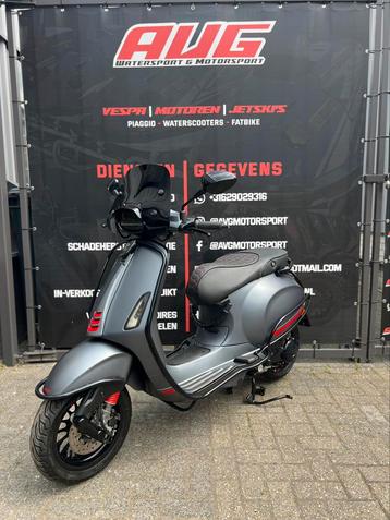 ZEER NETTE Vespa Sprint E5 BROM mat grijs GRATIS BEZORGD! beschikbaar voor biedingen