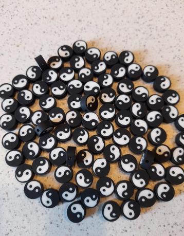 Polymeer ying yang kralen "nieuw" beschikbaar voor biedingen