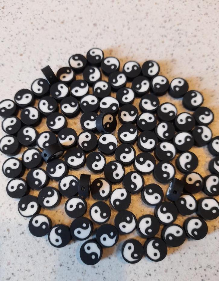 Polymeer ying yang kralen "nieuw", Hobby en Vrije tijd, Kralen en Sieraden maken, Nieuw, Kraal, Ophalen of Verzenden