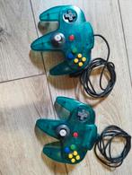 Ice blue controller x2 Nintendo 64, Ophalen of Verzenden, Zo goed als nieuw, Met 2 controllers