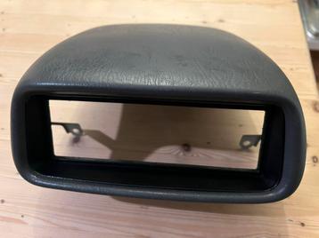 Paneel radio ombouw boven op dashboard Corolla (E11) ‘97-‘01 beschikbaar voor biedingen