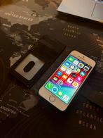iPhone 5s – 16GB – Wit/Zilver + Zwart hoesje, 16 GB, Ophalen of Verzenden, Zo goed als nieuw, IPhone 5S