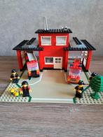 Lego Classic Town 6382 brandweerkazerne, Kinderen en Baby's, Speelgoed | Duplo en Lego, Ophalen of Verzenden, Gebruikt