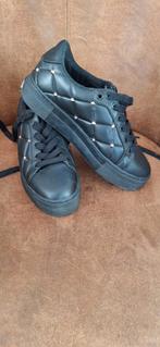 Sneakers maat 37 GUESS als nieuw, Ophalen of Verzenden, Zo goed als nieuw, Sneakers of Gympen