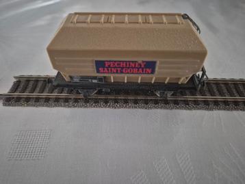 Jouef gesloten goederenwagon  beschikbaar voor biedingen