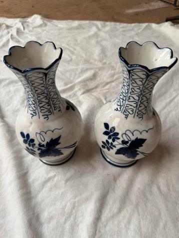 Antieke Chinese Blauw-Witte Vazen Set (2 stuks) beschikbaar voor biedingen