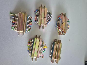 Pluggen 5 stuks beschikbaar voor biedingen