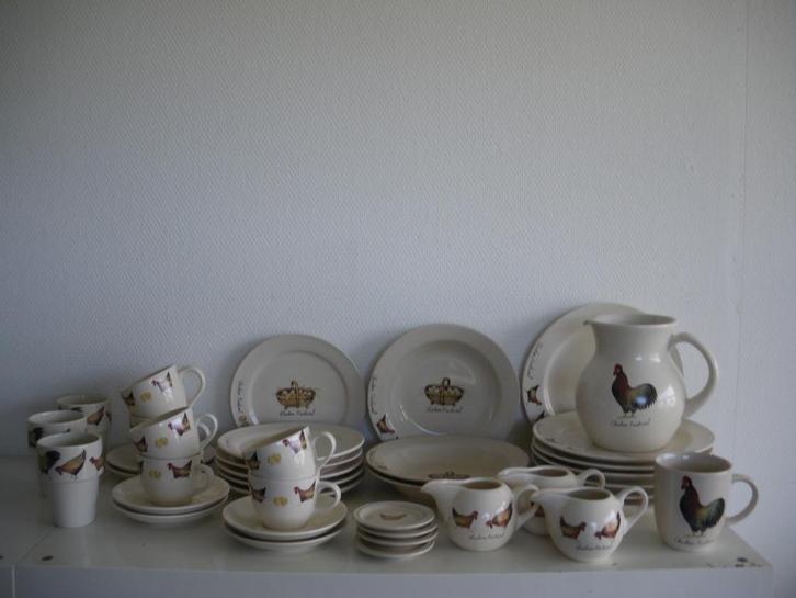 Jet Chicken Festival servies, Huis en Inrichting, Keuken | Servies, Zo goed als nieuw, Kop(pen) en/of Schotel(s), Overige stijlen