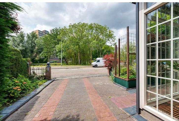 Gratis af te halen tegels uit de voortuin., Tuin en Terras, Tegels en Klinkers, Gebruikt, Terrastegels, Beton, Ophalen of Verzenden